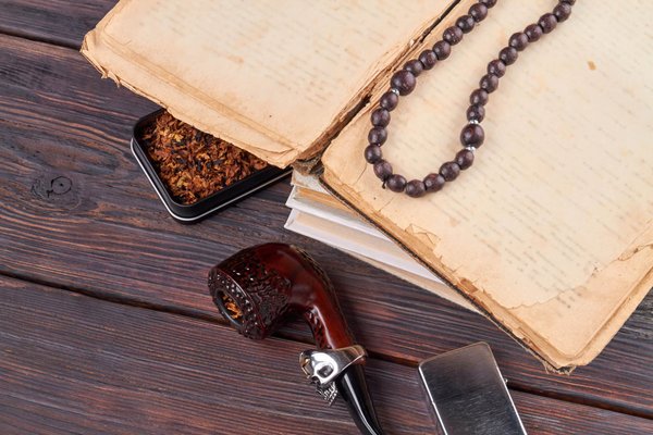 Quali sono le migliori strategie per incorporare accessori in pelle nel guardaroba estivo?