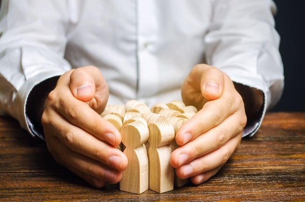 Come proteggere la vernice dell'auto dall'esposizione prolungata al sole?